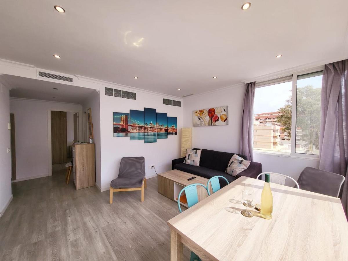 Stylish 3 Bedroom Penthouse In Centre With Large Pool Close To The Apartemen